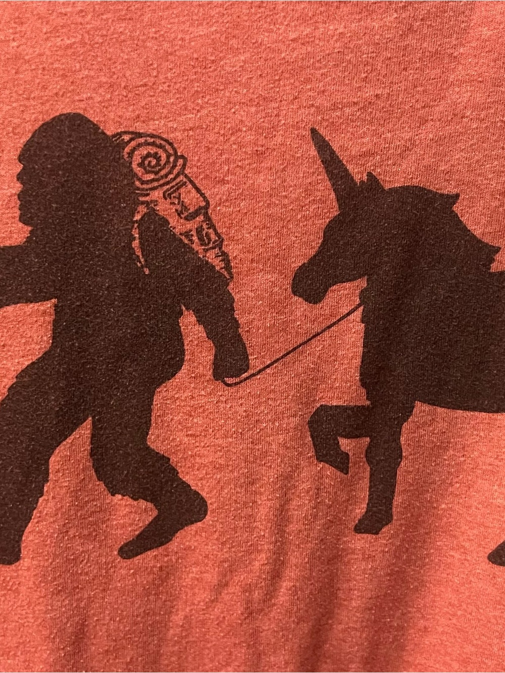 AARKE Bigfoot Sasquatch Unicorn Graphic T-Shirt Rust XL - Picture 3 of 4